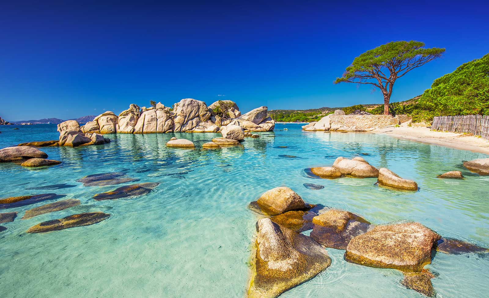 Croisière de 15 jours en catamaran vers la Corse du Nord